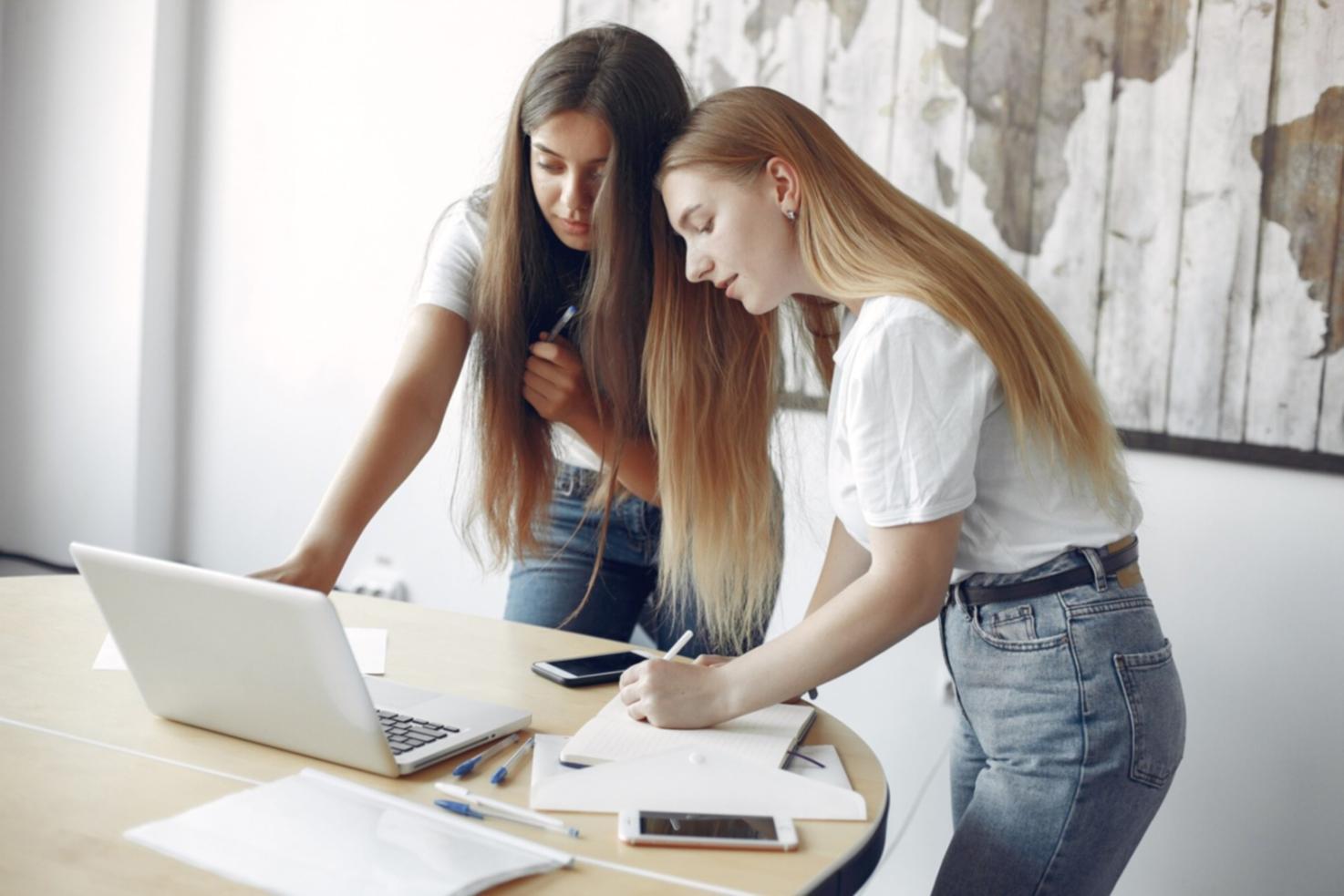 Detaillierte Finanzplanung und Budgetkontrolle